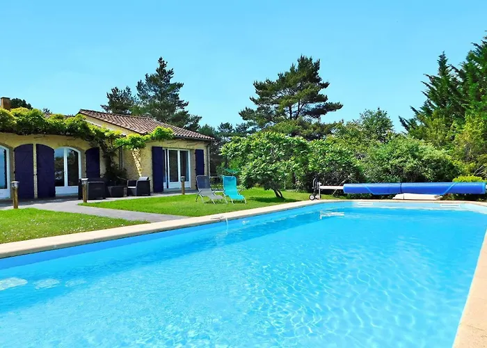 Plazac Casa de Férias *